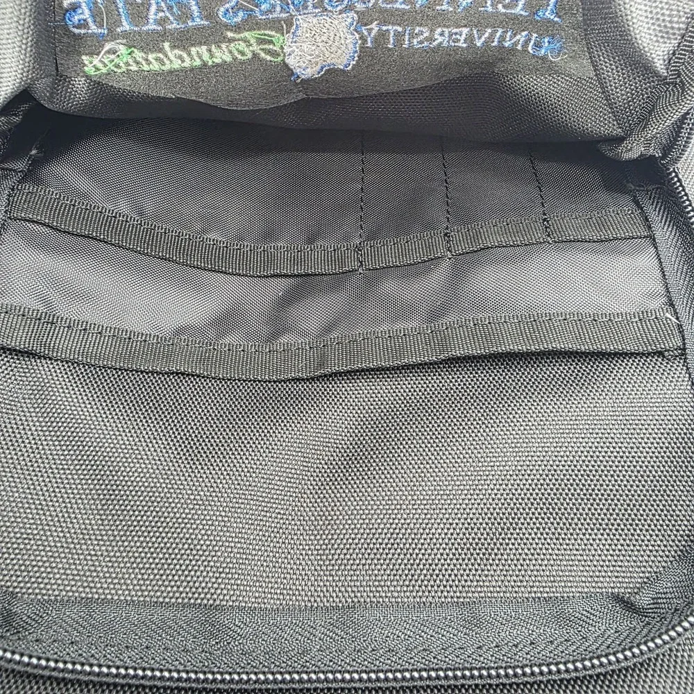 Oakley Backpack Crestible Enduro 22L Blackout Zip Pocket TSU Nylon Canvas New